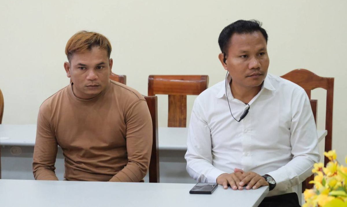 បន្ទាប់ពីសាកសួររួច សមត្ថកិច្ចនៃស្នងការដ្ឋាននគរបាលខេត្តស្វាយរៀង បានអនុញ្ញាតិអោយលោក ផាត់ ហ៊ន និង​លោក​ ខាត់​ សារ័ត្ន​ អ្នក​សារ​ព័ត៌មាន​ ប្រចាំខេត្ត​ស្វាយរៀង ត្រលប់ទៅផ្ទះ​វិញហេីយ